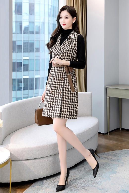 WZNH-CPYY9083秋冬新款女毛呢小香风拼接收腰两件套马甲连衣裙 商品图5