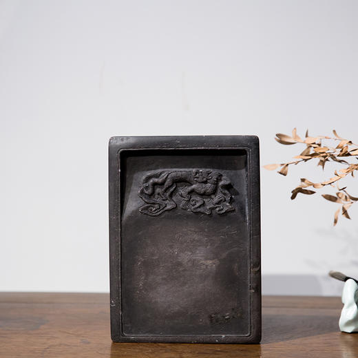 民国 瑞兽云纹长方形歙砚 商品图0