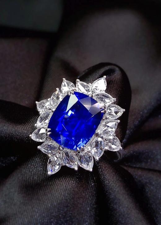 皇家蓝蓝宝石套装特惠n大颗粒皇家蓝高档大气戒指主石528ct规格