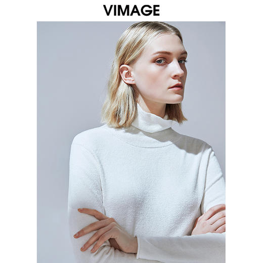 VIMAGE纬漫纪品牌女装冬款气质高领修身百搭针织打底衫V1401001 商品图0