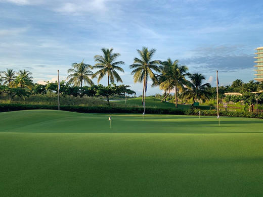 海南鉴湖蓝湾高尔夫球会 商品图2