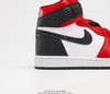 耐克NIKE Air Jordan 1 Retro High OG"Satin Snake"AJ1代经典复古高帮百搭文化篮球鞋“芝加哥白黑蛇纹” 商品缩略图3