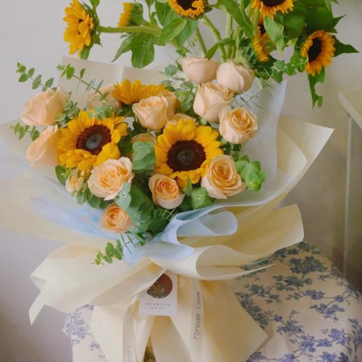 《散文诗》- 向日葵玫瑰花束 商品图0