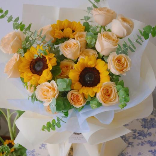 《散文诗》- 向日葵玫瑰花束 商品图1