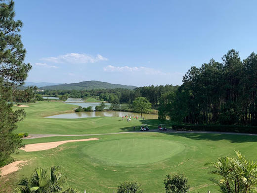 广东韶关银山高尔夫球会 商品图2