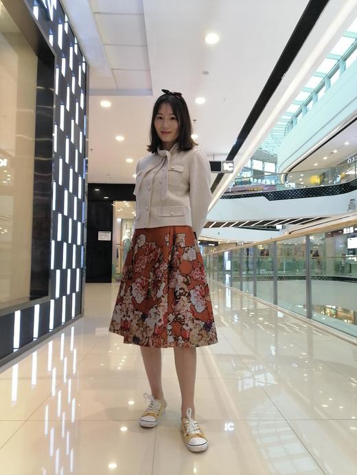 【伯妮斯茵】文艺复古印花半裙--读书的卡美伊--《画尽世界光影，只为挚爱的女人》6B6621 商品图4