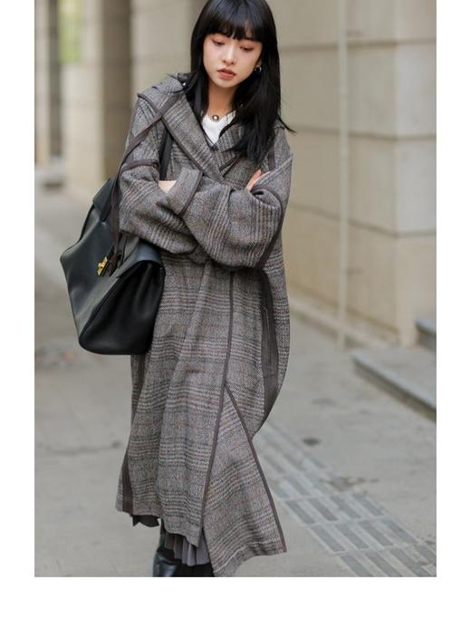 点此购买celine女款连帽格纹中长款大衣青162672