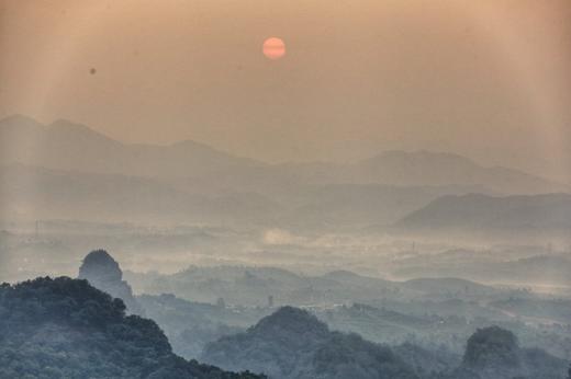 11月19日 韶关•灵溪红枫，双峰寨，夏富古村，丹霞山高铁三天摄影<臻享>12.28日 商品图6