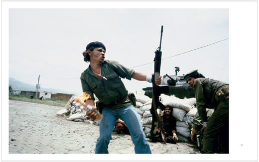 马格南摄影师Susan Meiselas: On the Frontline，前线 商品图5