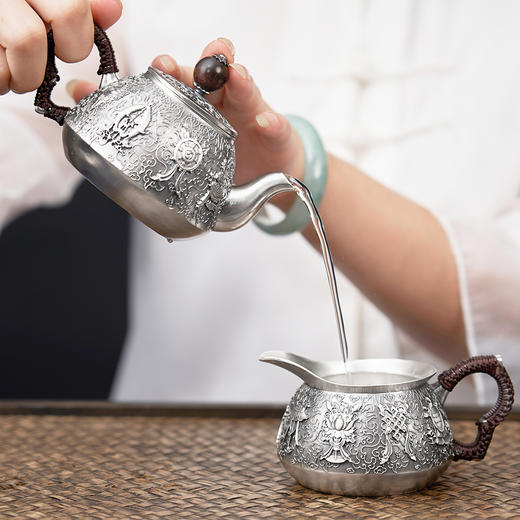 【八宝】扎西达杰-纯银茶壶提梁壶公道杯摆件茶杯摆件套装【BXYL0020417-7】【BXYL0010140】【BXYL0020449】【0010172】2010 商品图4