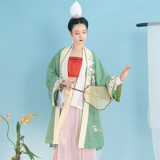 汉服女秋声赋宋制对襟褙子重工刺绣中国风秋冬长袄日常 - 重回汉唐汉