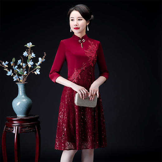 QQ-9793改良宴会女装旗袍刺绣中长款连衣裙 商品图0