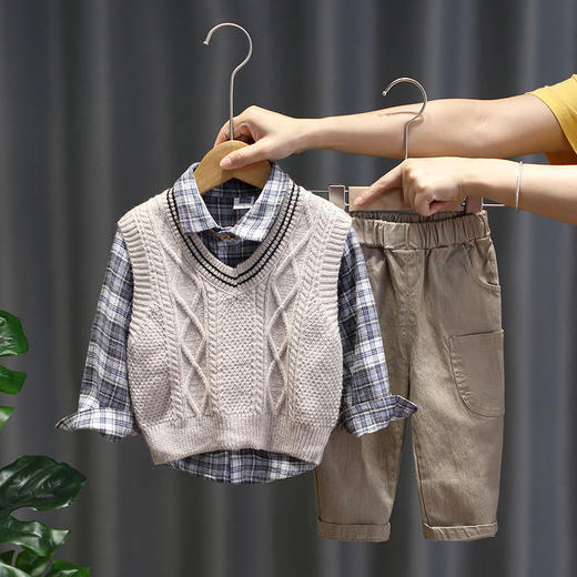 童装男童秋冬套装男宝宝洋气毛衣马甲儿童韩版休闲加厚加绒三件套 商品图3