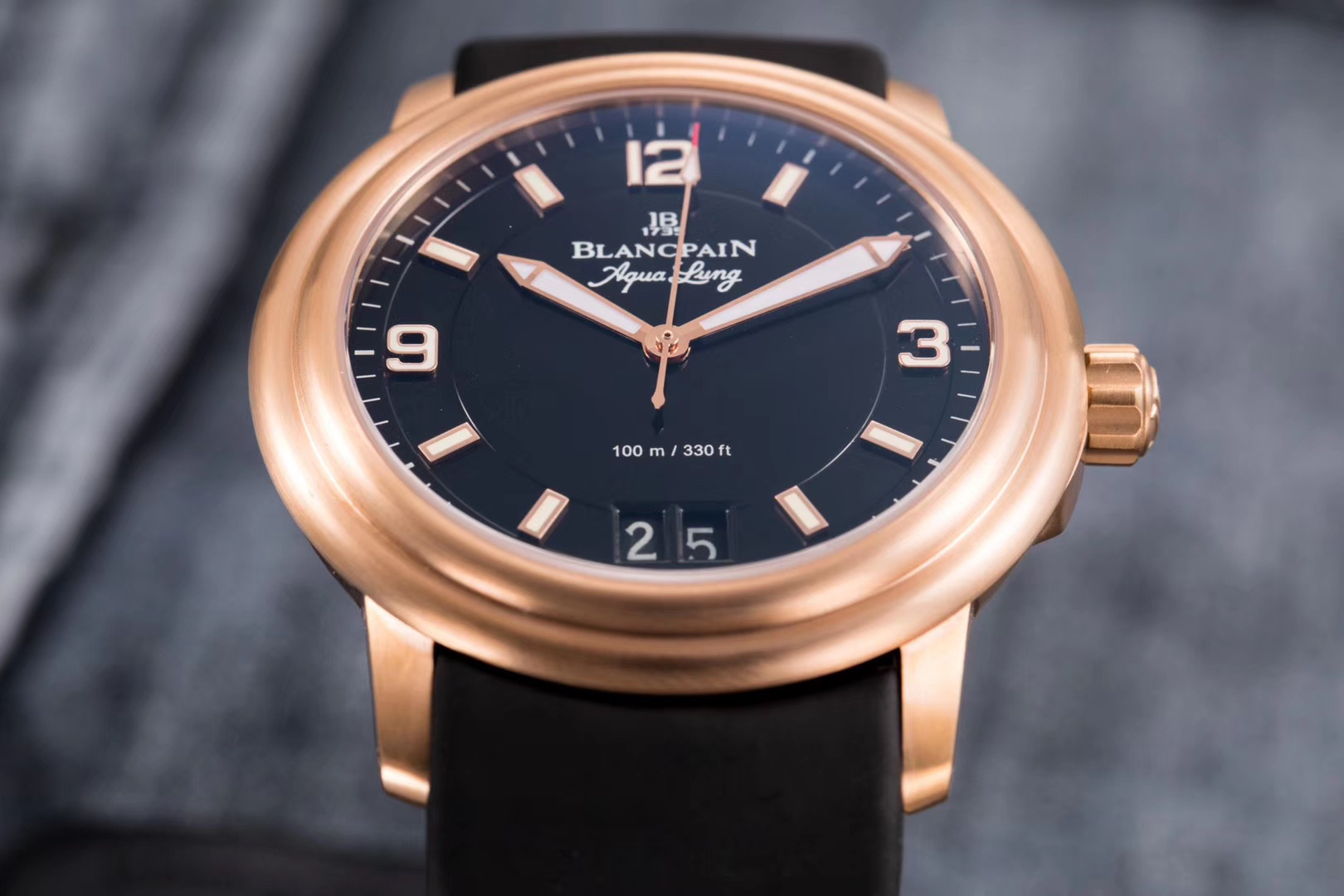 hg宝珀经典优雅的领袖系列大日历视窗腕表