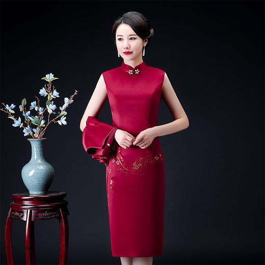QQ-9780秋冬新两件套旗袍梅花刺绣女装套装喜宴中式礼服 商品图2