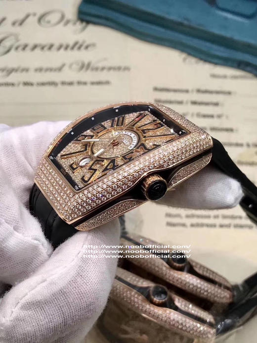 N升级版V45高品质 Franck Muller 法兰克穆勒 44x54 mm1.表壳100%原版开模 特别是三明治结构表壳 中间内侧 黑色的侧槽和把头位置凸出来的黑色色耳位 商品图14