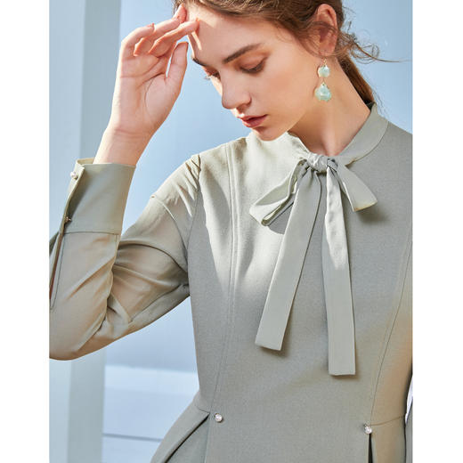 EITIE爱特爱秋季新款优雅气质时尚系带收腰A摆显瘦连衣裙女裙C20075118 商品图5