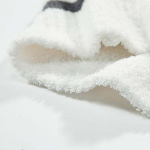 爱帝女士棉絮绒间条秋款开衫上新 商品图4