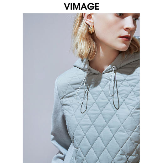 VIMAGE纬漫纪冬季新款时尚加厚保暖连帽夹棉卫衣上衣女套头V1402006 商品图2