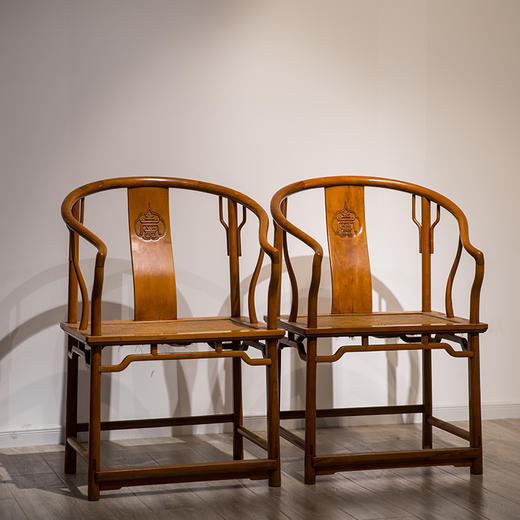 清黄杨木寿字纹圈椅一对
