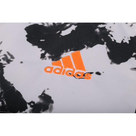 ADIDAS/阿迪达斯 尤文图斯冬季短款羽绒服FR4213 商品图3