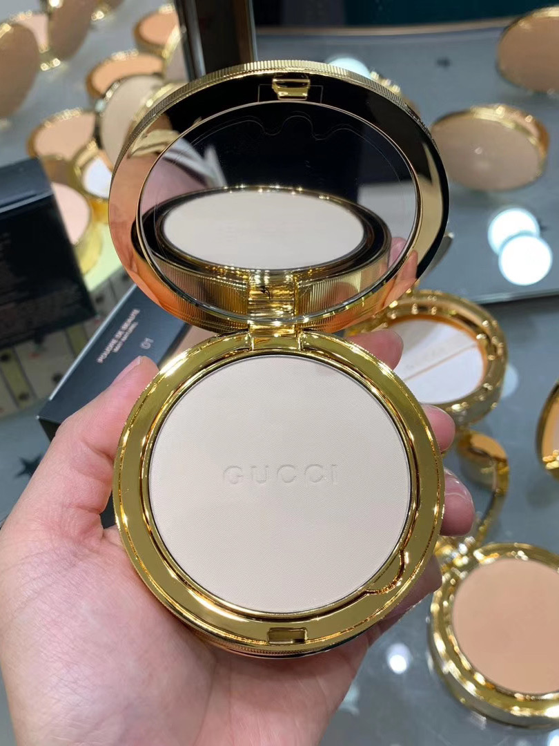 专柜620复古高级感gucci蜜粉饼带粉扑韩免