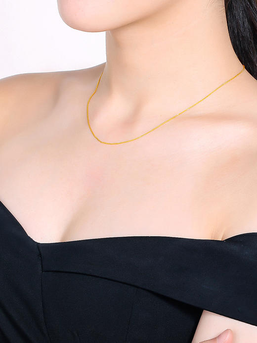 周六福 三色18K金肖邦链 锁骨链 多款可选项链 多彩 商品图3