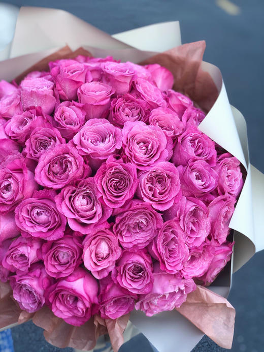 长相思玫瑰【我说相思不外露，惊觉念你已入骨】简小姐精选 A级新品国产浪漫卷边奥斯汀玫瑰 长相思 9+1枝防花损 2束包邮 48小时发货 商品图5