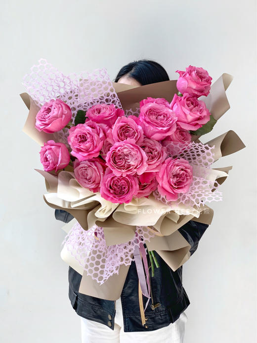 长相思玫瑰【我说相思不外露，惊觉念你已入骨】简小姐精选 A级新品国产浪漫卷边奥斯汀玫瑰 长相思 9+1枝防花损 2束包邮 48小时发货 商品图9