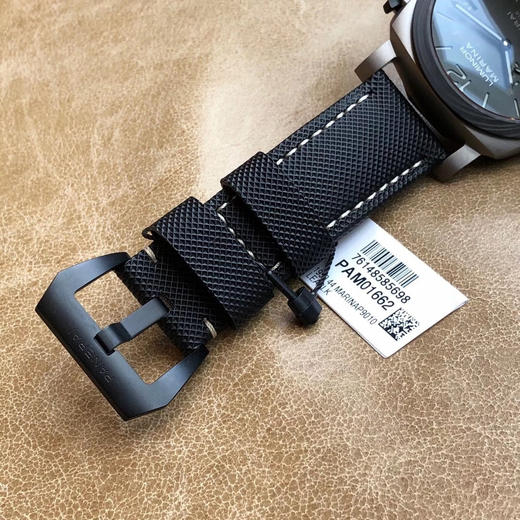 VS新品沛纳海Luminor Marina 44MM “烟灰”1662 喷砂钛壳工业感十足护侨把 圈口 把头深色碳纤维 色调层次高级上档次，与1661 相似却比1661 更闷骚，实表比图片好看。 商品图8