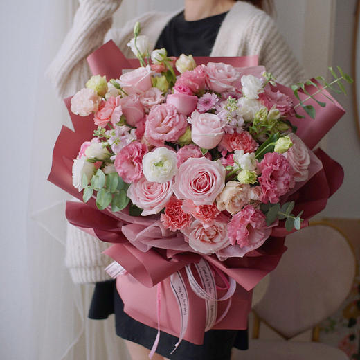 【熏风暖暖】9支粉玫瑰6支康乃馨桔梗花混搭花束 商品图1