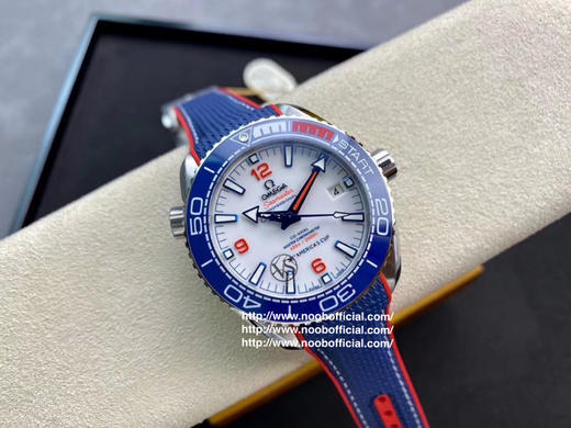 VS欧miga海马系列海洋宇宙美洲杯限量版腕表，43.5mm表径，硅胶表带，透底，自动机械机芯，男士腕表 商品图13