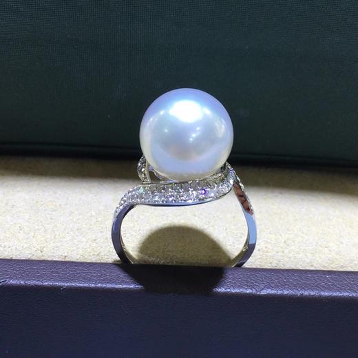 澳白海水戒指18k白金钻石镶嵌1112mm正圆几乎无暇极强光澳白珍珠戒指