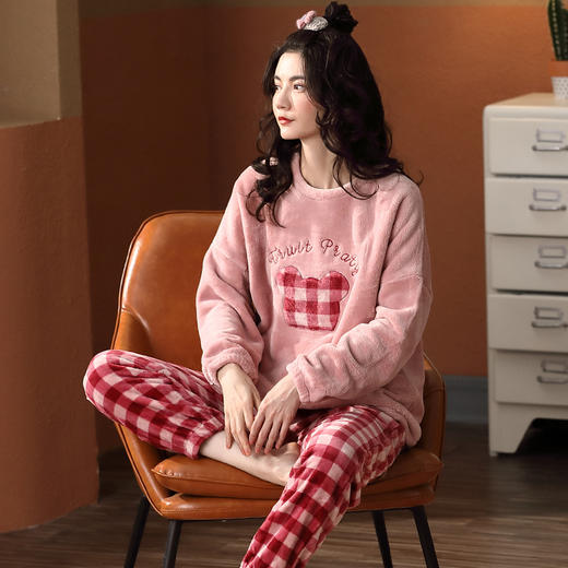 可人儿新款法兰绒睡衣女秋冬加绒保暖珊瑚绒可爱两件套装家居服