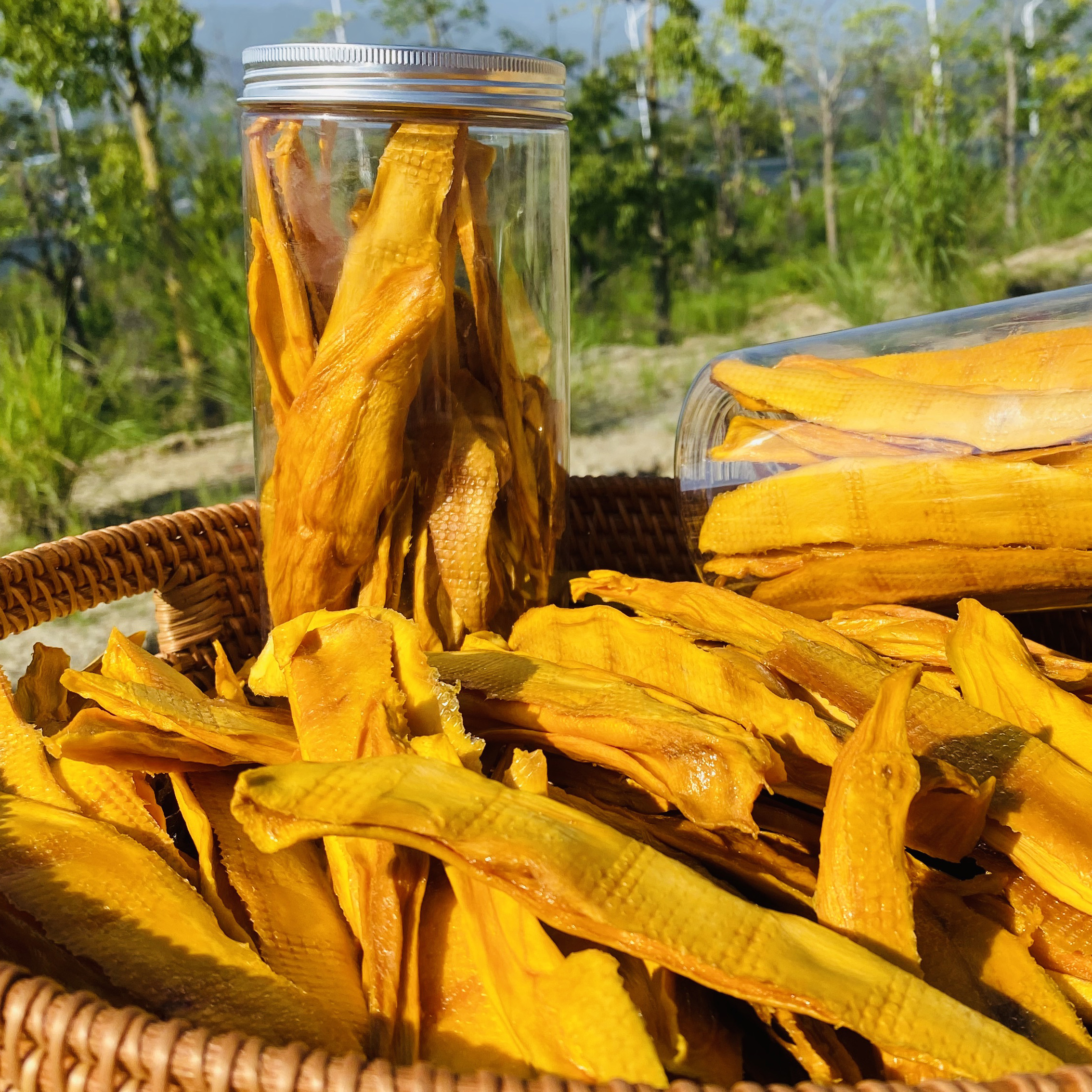 攀枝花原味芒果干，果香浓郁，香甜爽口，有嚼劲！