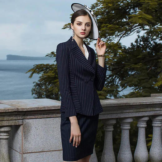 IWY/蓝色条纹长袖西装半裙套装CS429 商品图0