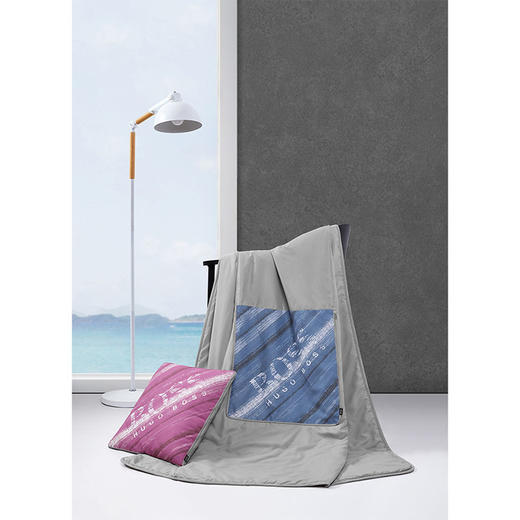 HBKD-002 HB FONT 靠垫被（钴蓝） 商品图1