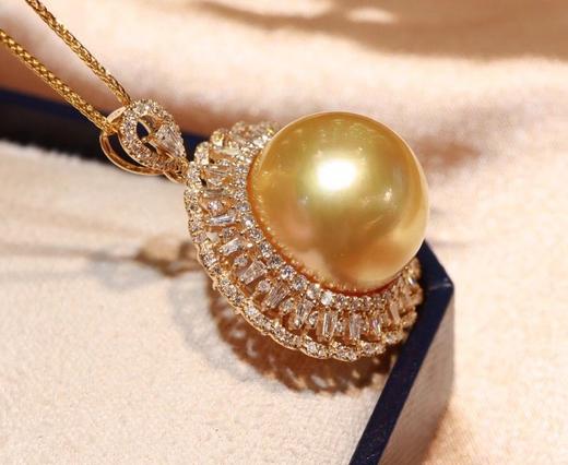 巨无霸天然南洋珍珠吊坠18k金钻石豪华镶嵌珠子正圆强光微瑕上身效果