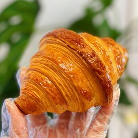 可颂牛角（约12点出炉）原价¥15，特价¥9.9