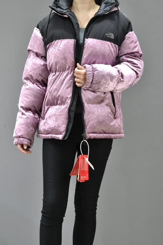 点此购买 北面男女款黑标丝绒连帽羽绒服 诱163608