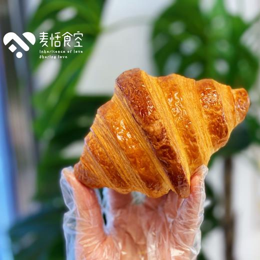 可颂牛角（约12点出炉）原价¥15，特价¥9.9 商品图1