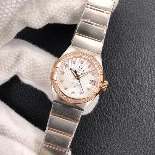 OMEGA欧米茄 星座系列PLUMA轻羽腕表 搭载8520全自动机械表机芯 “星座”特指一个恒星群落。而在制表领域中 商品图2