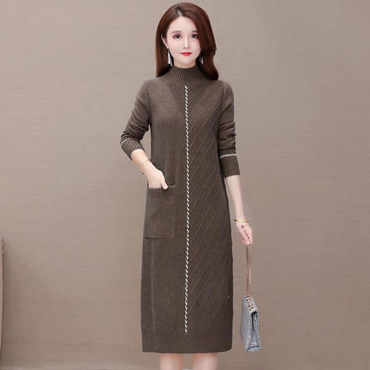 YWE-LRX-X759 高领长袖加厚气质针织毛衣连衣裙 商品图1
