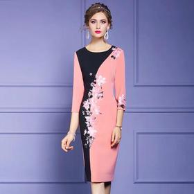 FMY33194新款时尚气质修身圆领七分袖撞色拼接绣花中长款连衣裙