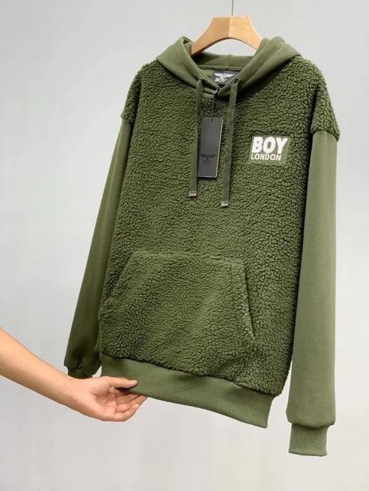 d1028186秋冬新品时尚百搭刺绣墨绿色羊羔绒情侣拼接连帽卫衣