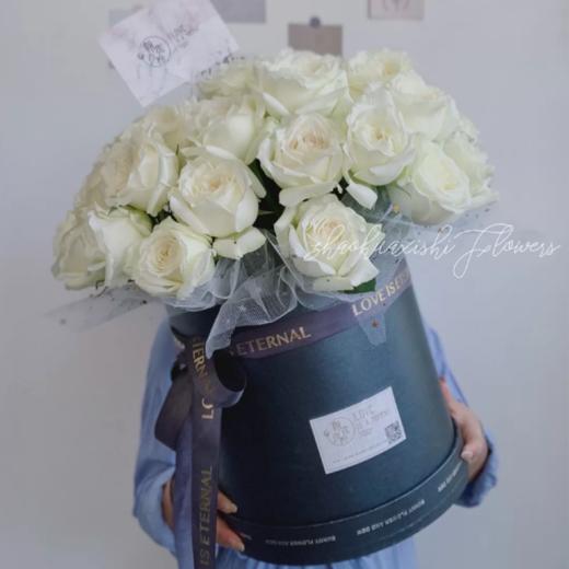 《初晴雨后》-白玫瑰抱抱桶 商品图2