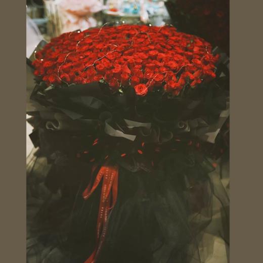 《灿烂》-520朵红玫瑰花束 商品图0