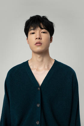 2020经典款男士纯山羊绒男士插肩袖开衫