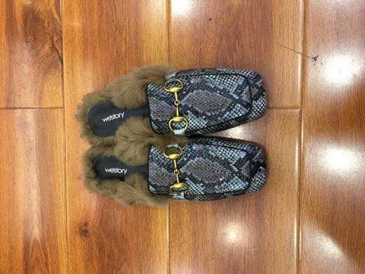 westory秋冬新品蛇纹兔毛方头毛毛拖鞋女休闲百搭W29CM70401 商品图1