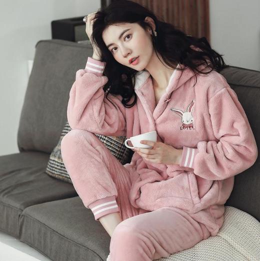 【睡衣女】*睡衣女秋冬季法兰绒套装 活泼可爱小兔子连帽女士家居服套装 商品图0